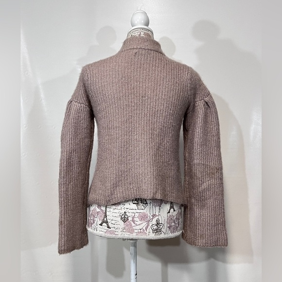 🛍️ROMEO & JULIET COUTURE Champagne beige knit sweater‎ size M - Picture 8 of 14